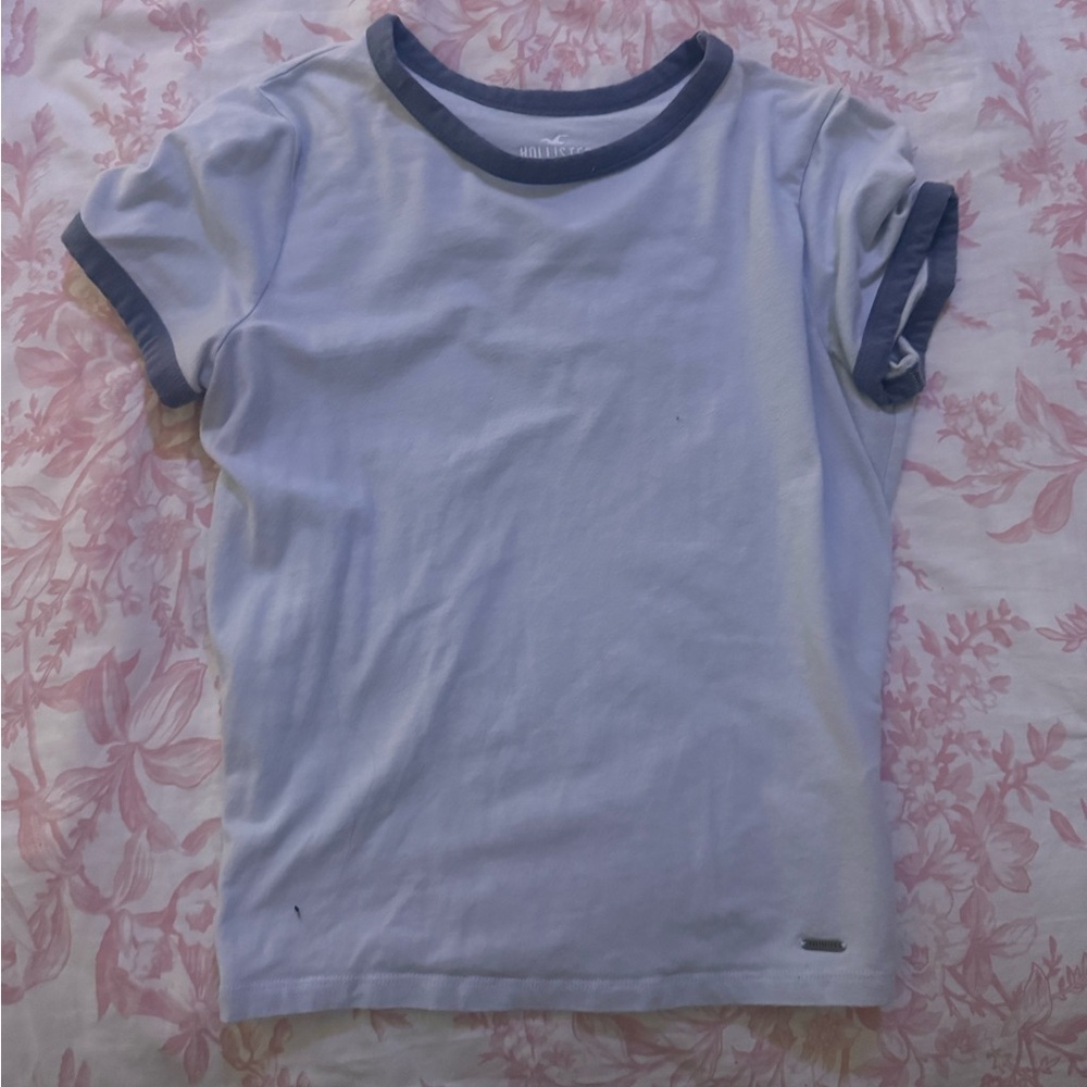 Hollister White and Gray Short Sleeve Tee